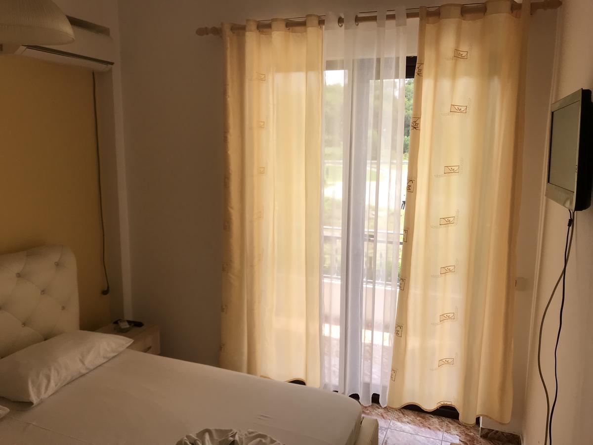 Hotel President Golem  Eksteriør billede